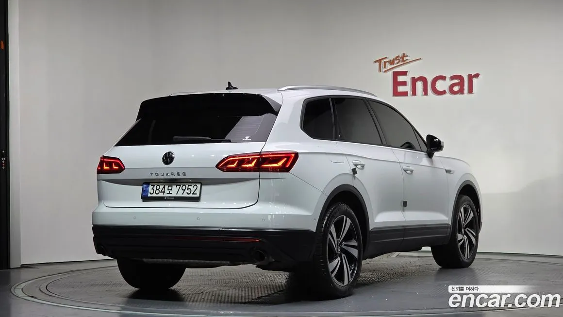 Volkswagen Touareg 2023 из KR, фото 4