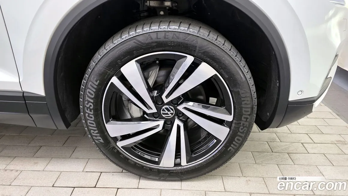 Volkswagen Touareg 2023 из KR, фото 5