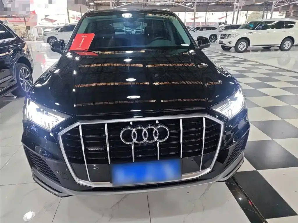 Audi Q7 2023 из CN, фото 6