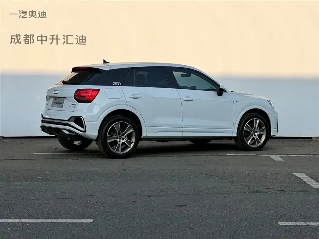 Audi Q2L 2022 из CN, фото 8