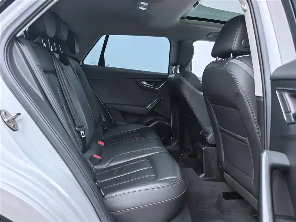 Audi Q2L 2022 из CN, фото 5