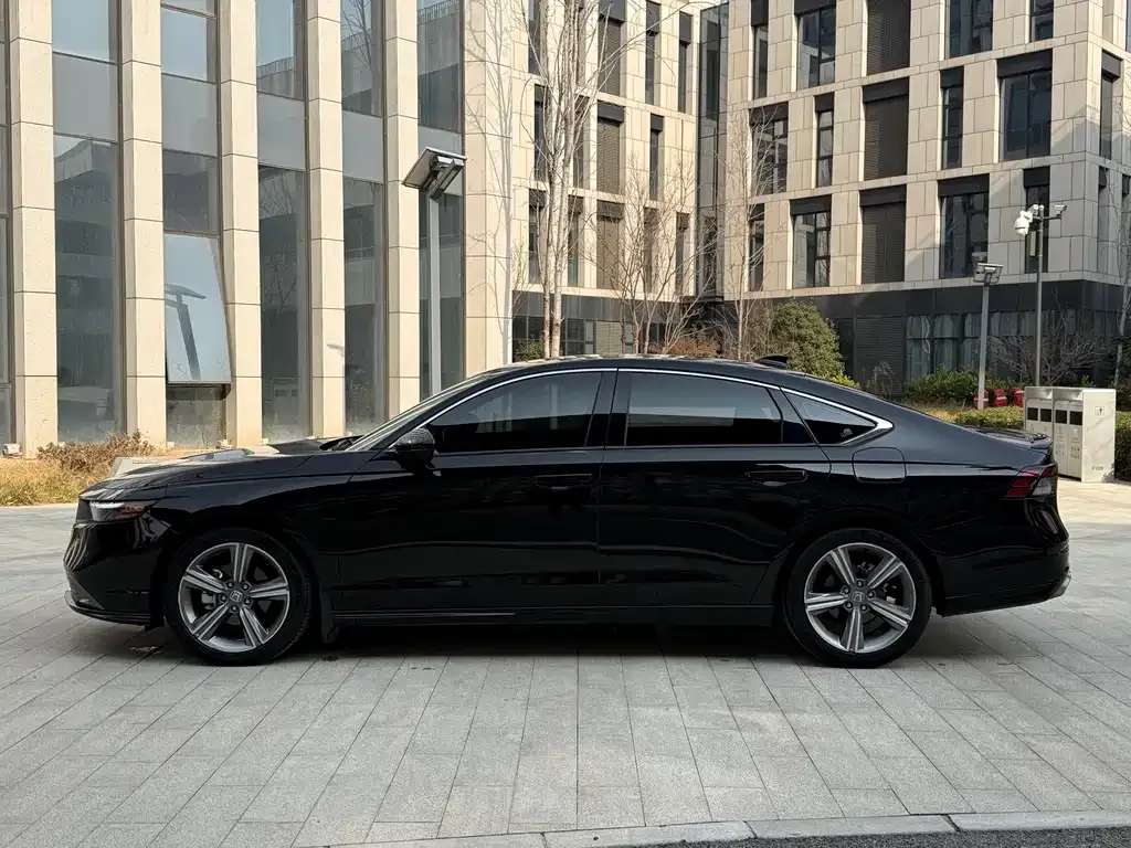 Honda Accord 2023 из CN, фото 8