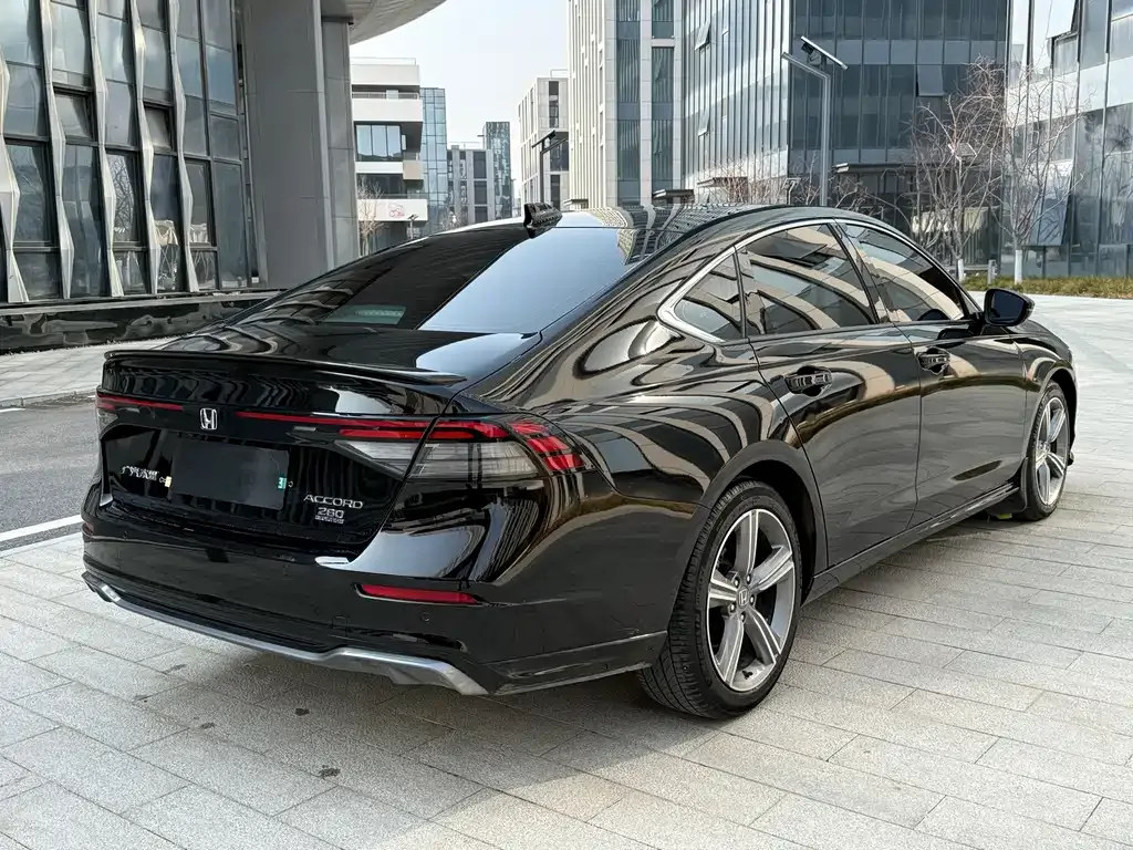 Honda Accord 2023 из CN, фото 10