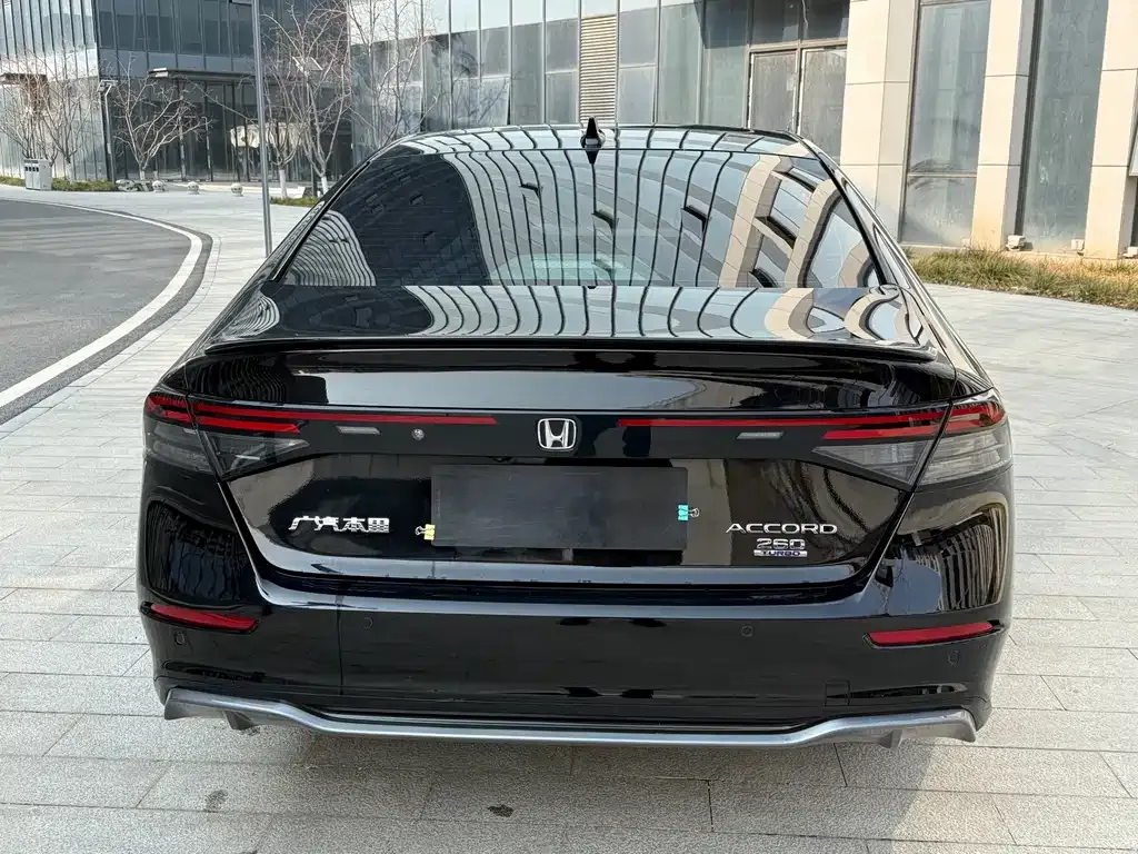 Honda Accord 2023 из CN, фото 9