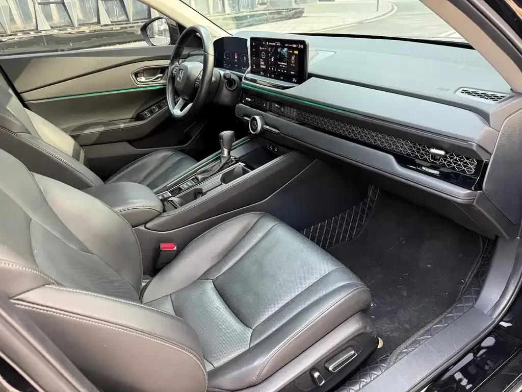 Honda Accord 2023 из CN, фото 2