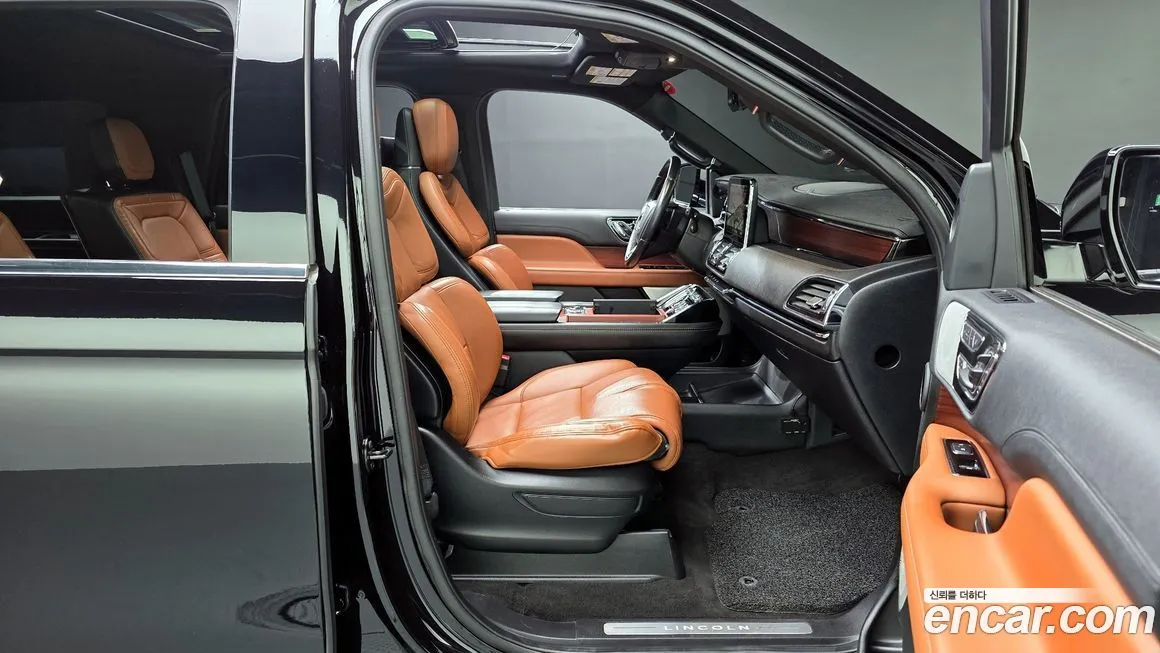 Lincoln Navigator — фото 10