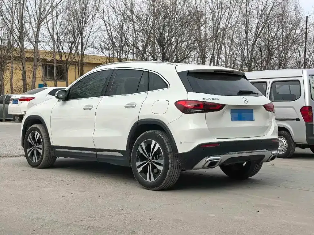Mercedes-Benz GLA — фото 9