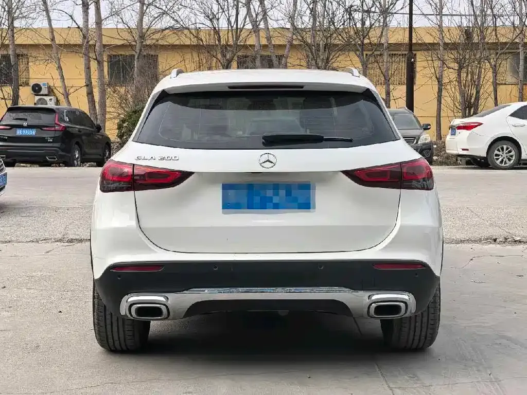 Mercedes-Benz GLA — фото 3