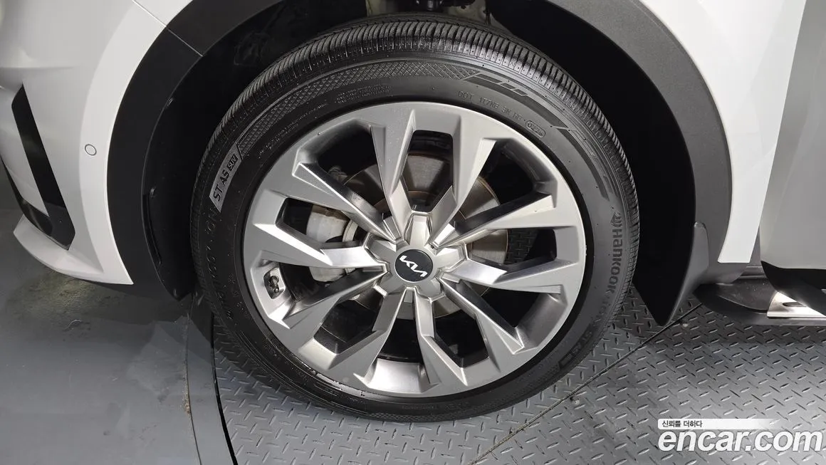 Kia Sorento — фото 6