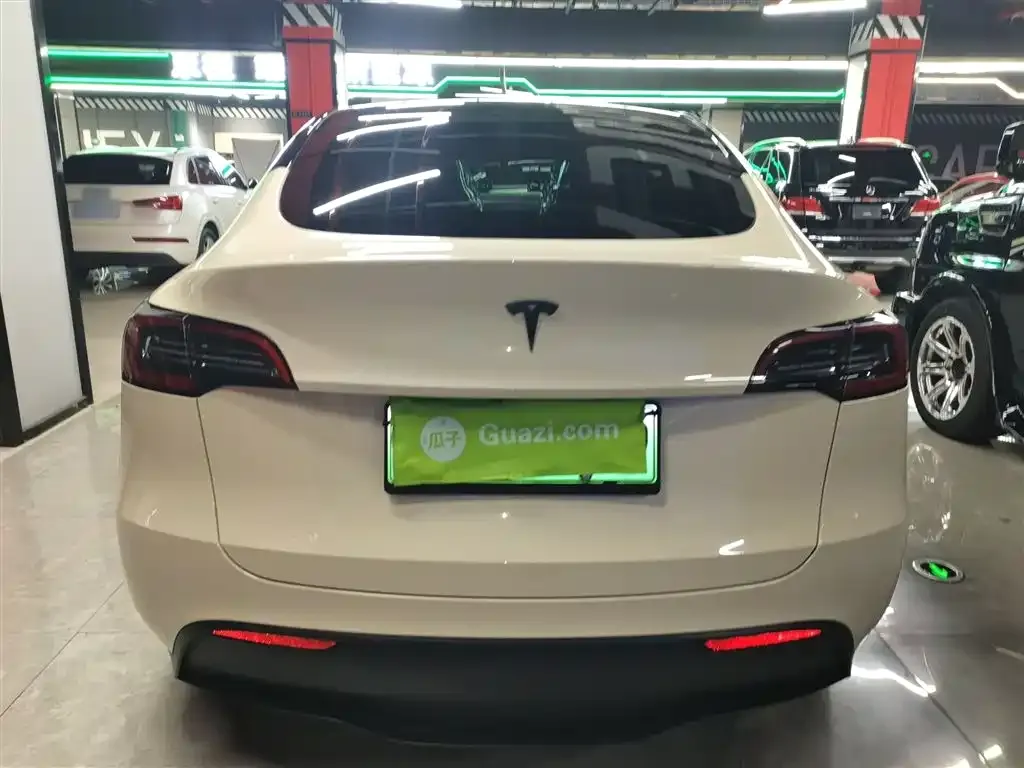 Tesla Model Y 2022 из CN, фото 2