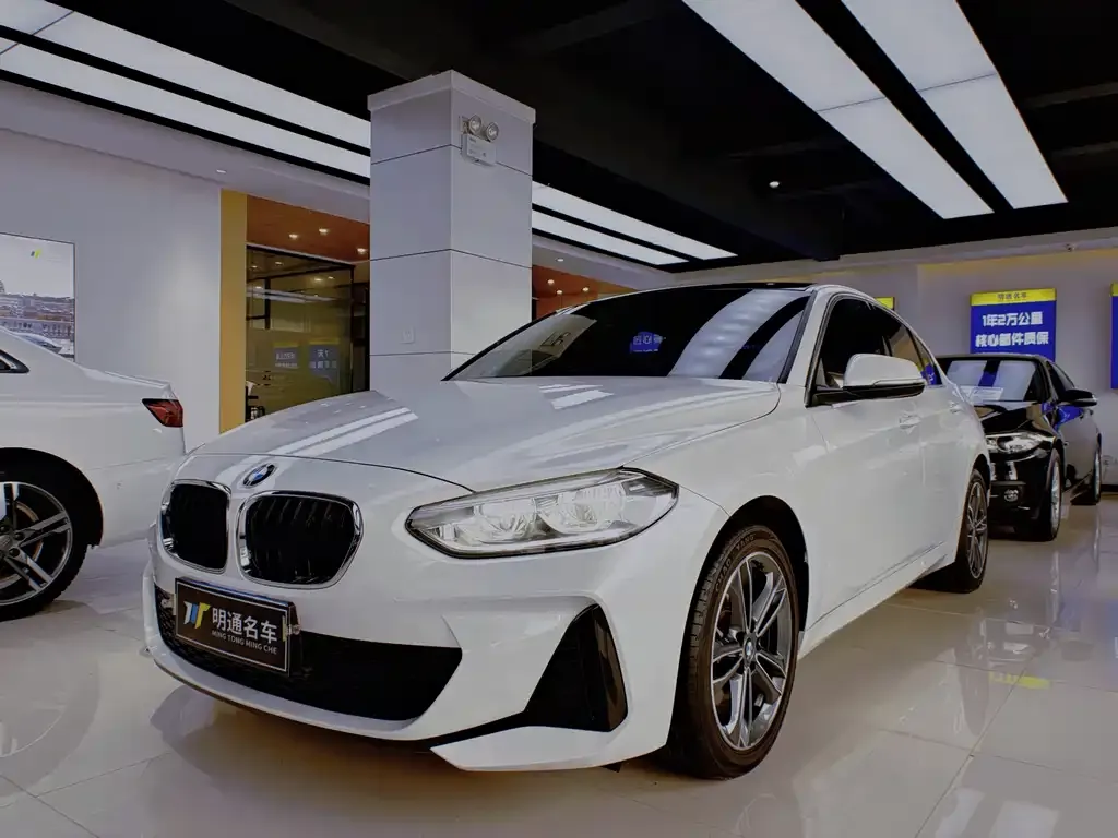 BMW 1 Series 2023 из CN, фото 5