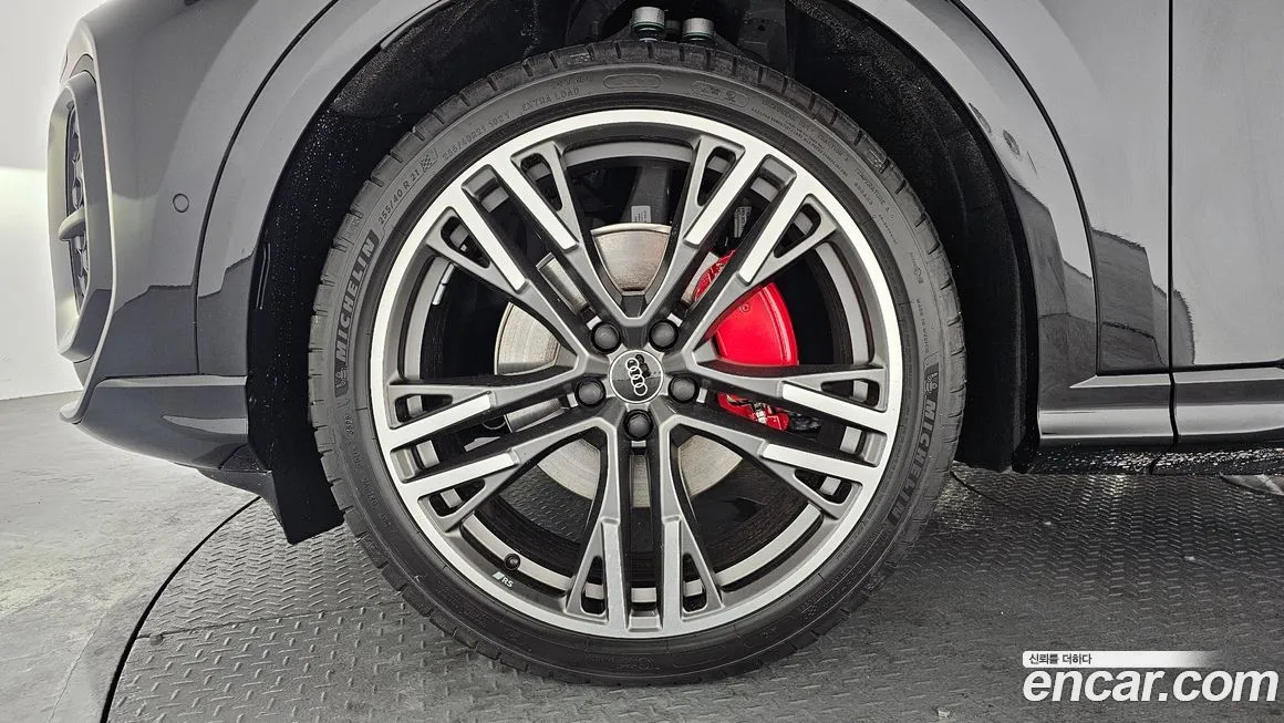 Audi Q5 2025 из KR, фото 6