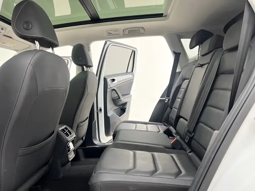 Volkswagen Tayron 2022 из CN, фото 10