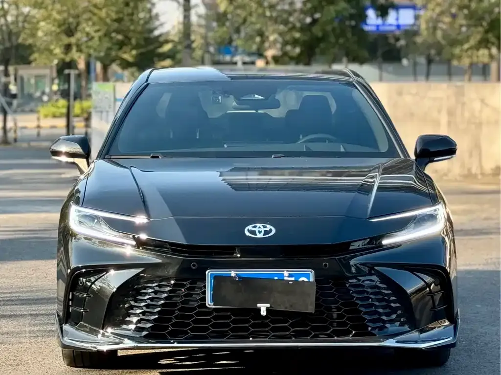 Toyota Camry 2025 из CN, фото 6