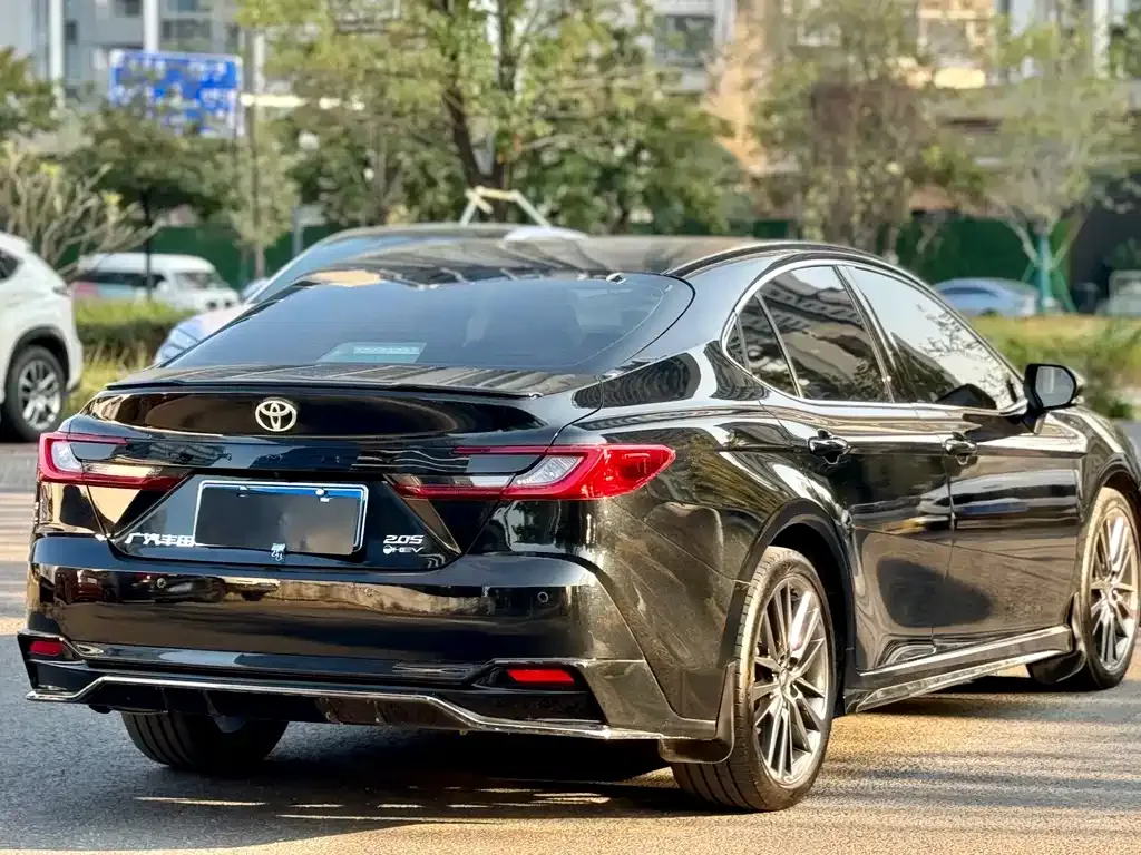 Toyota Camry 2025 из CN, фото 4