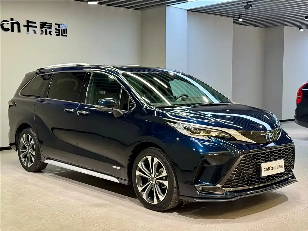 Toyota Granvia 2023 из CN, фото 9
