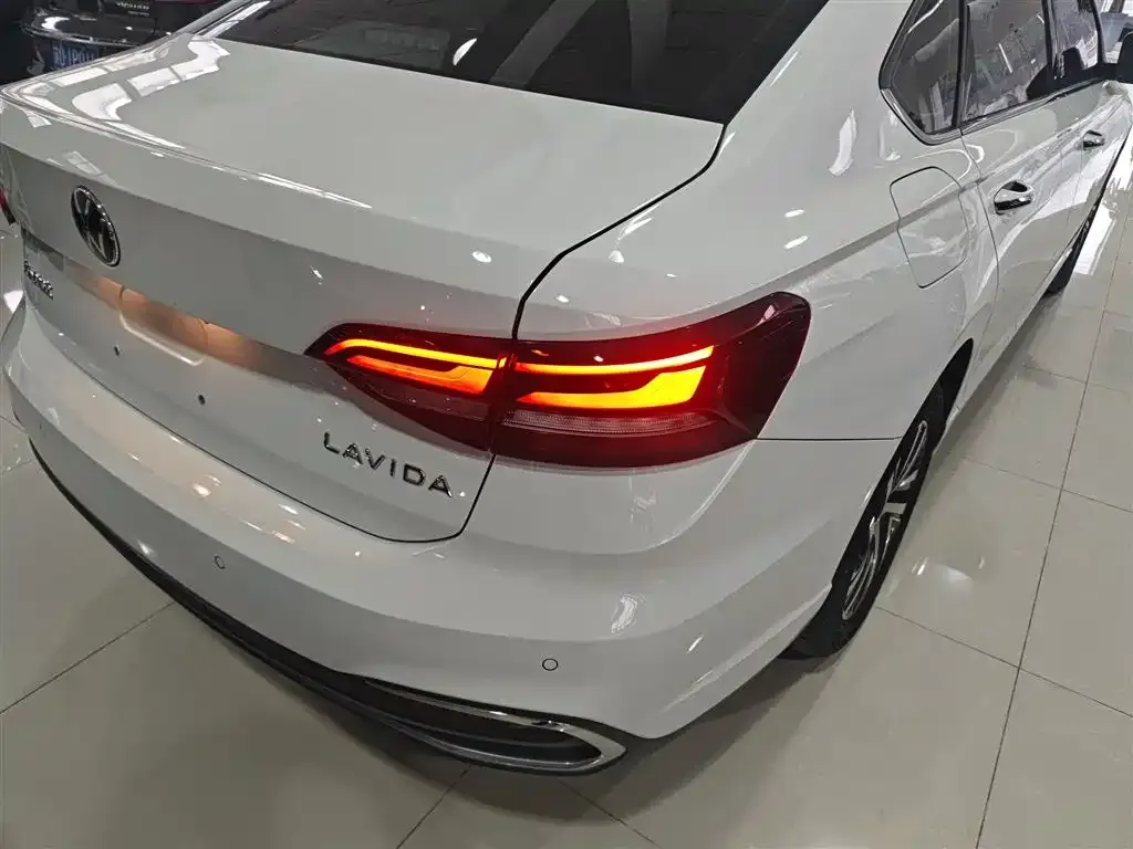 Volkswagen Lavida 2023 из CN, фото 9