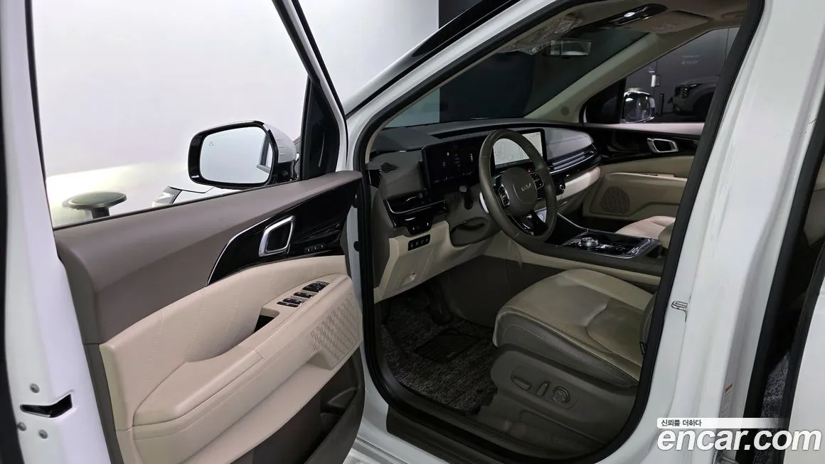 Kia Carnival — фото 2