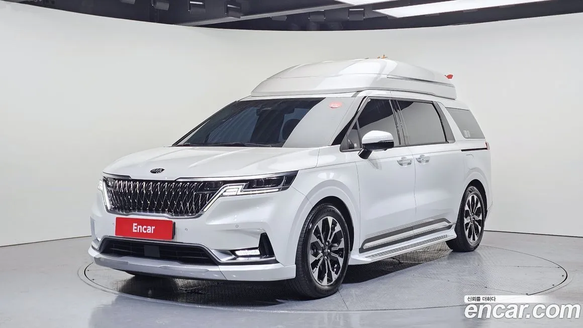Kia Carnival — фото 1
