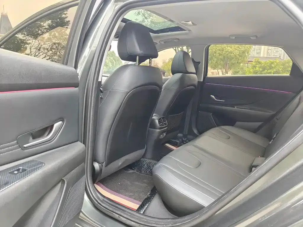 Hyundai Elantra 2024 из CN, фото 3