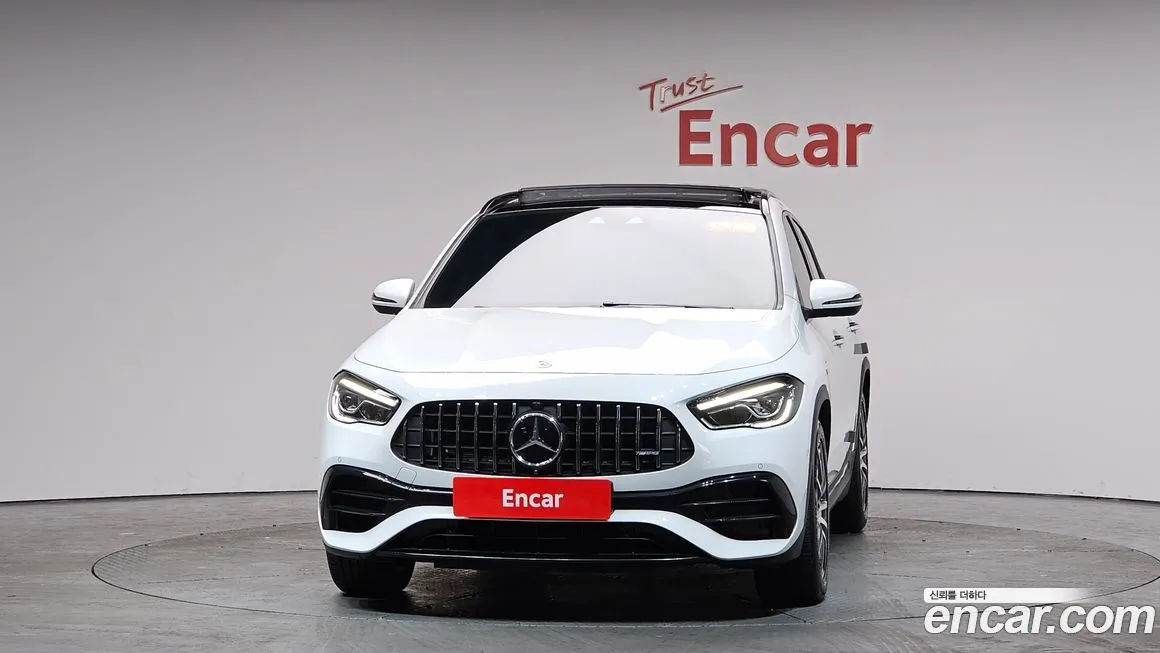 Mercedes-Benz GLA-Class — фото 8