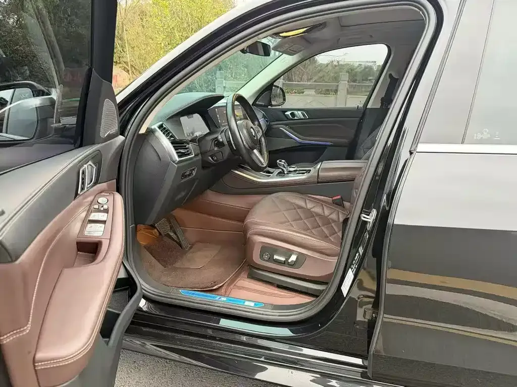 BMW X5 2022 из CN, фото 2