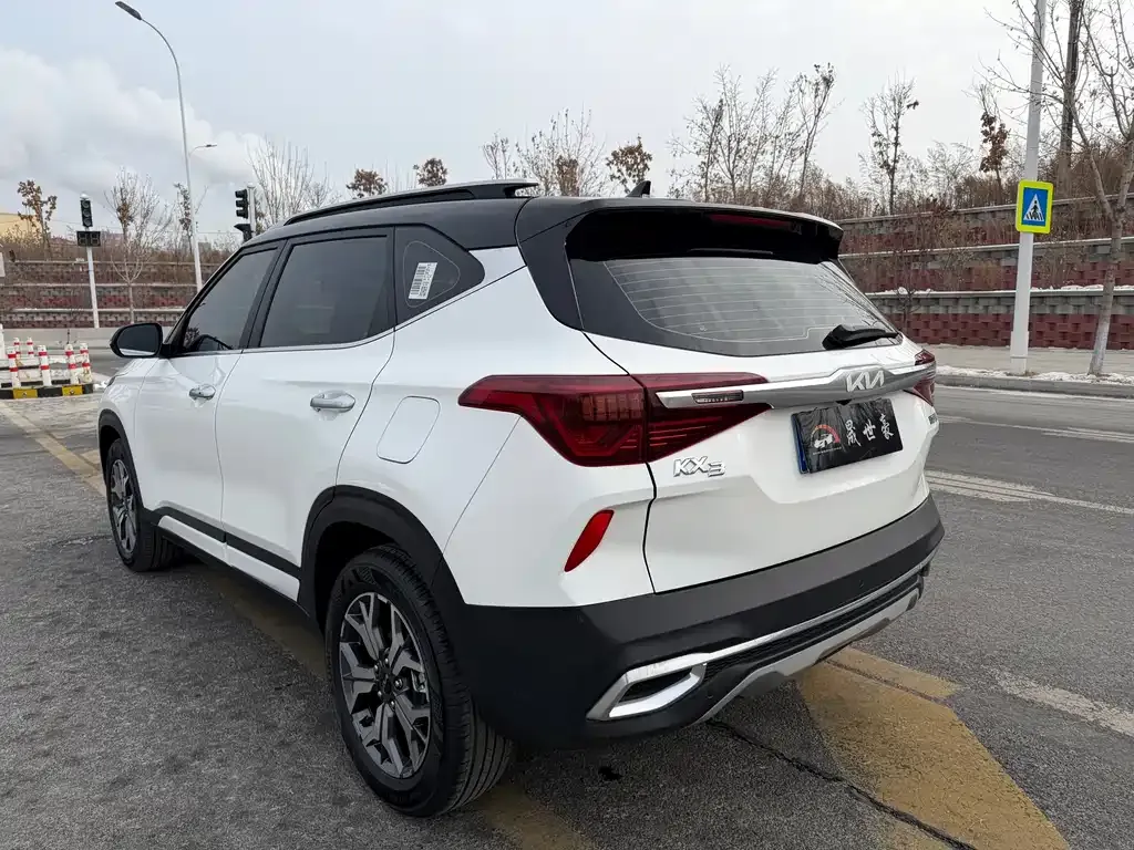 Kia KX3 2022 из CN, фото 8