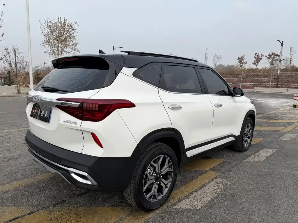 Kia KX3 2022 из CN, фото 10
