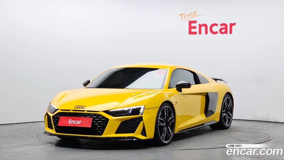 Audi R8