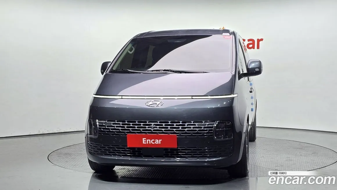 Hyundai Staria — фото 2