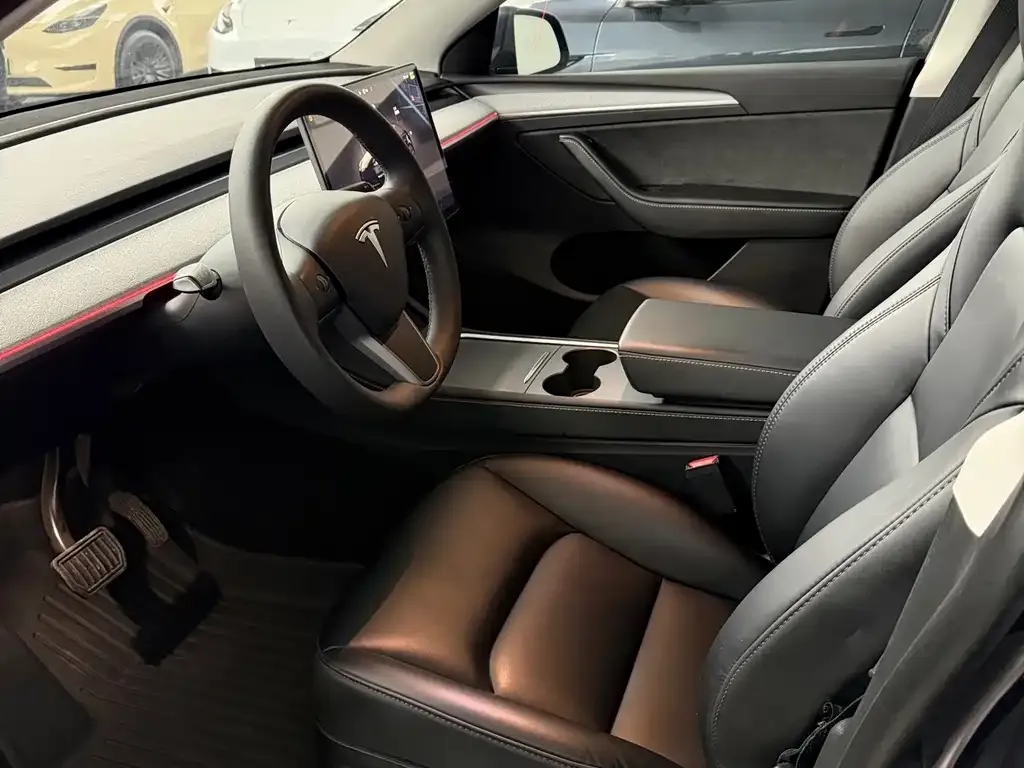 Tesla Model Y 2024 из CN, фото 7