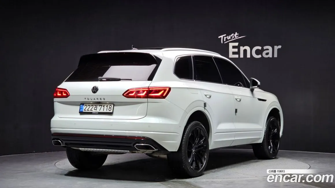 Volkswagen Touareg 2023 из KR, фото 2