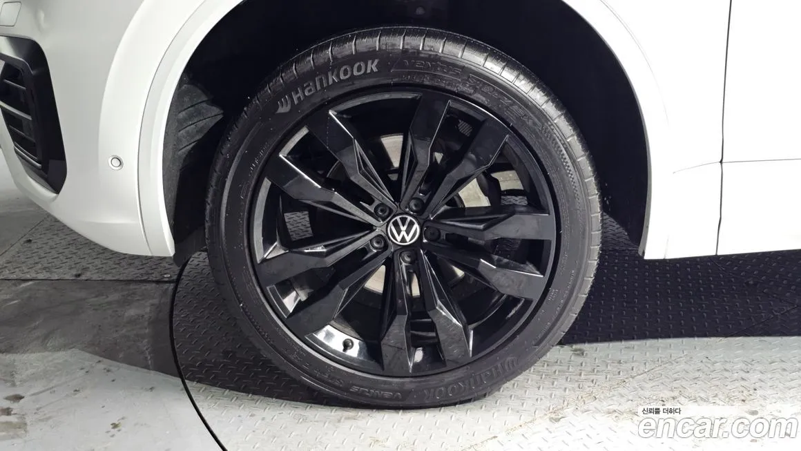Volkswagen Touareg 2023 из KR, фото 5