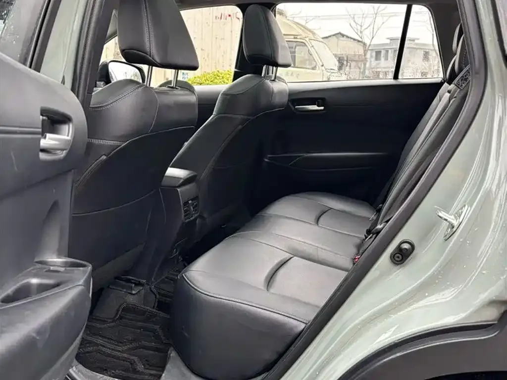 Toyota Corolla Cross 2022 из CN, фото 2