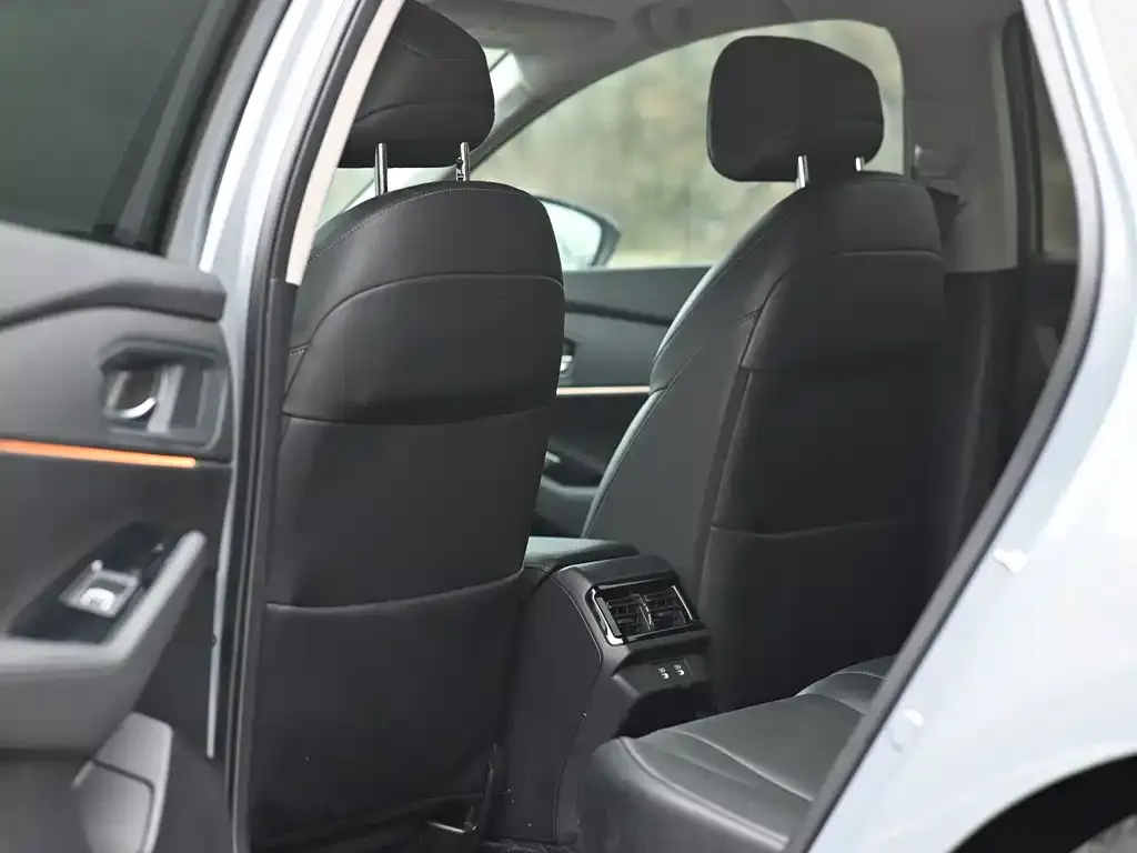 Honda Inspire 2023 из CN, фото 7
