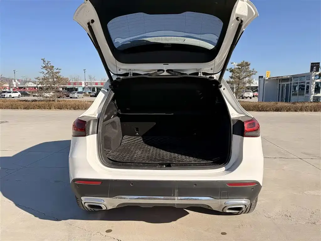 Mercedes-Benz GLA 2023 из CN, фото 3