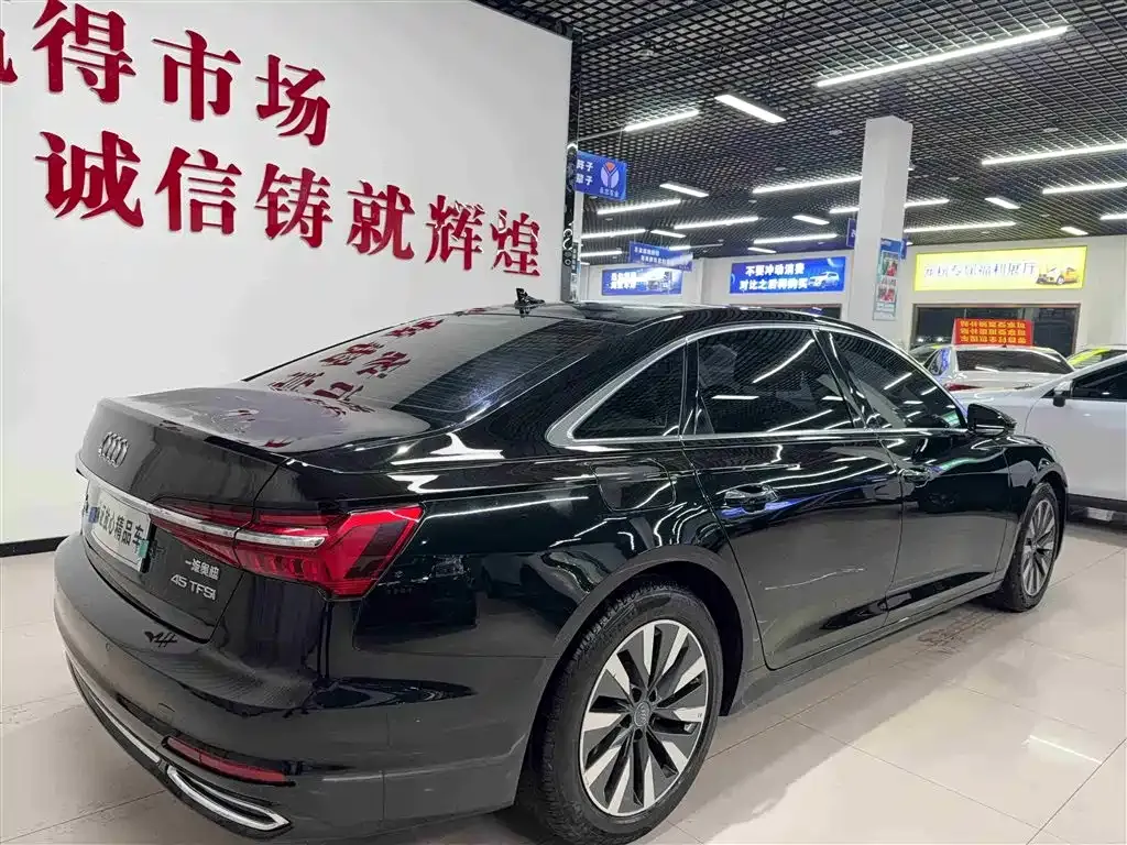 Audi A6L 2021 из CN, фото 7