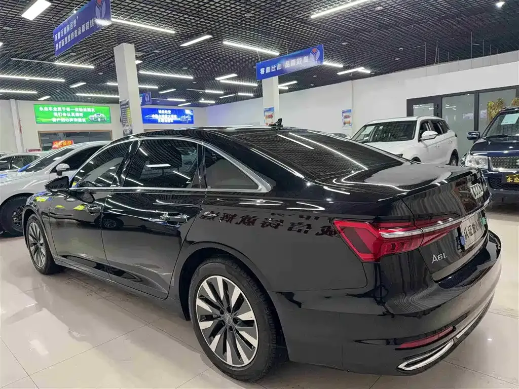 Audi A6L 2021 из CN, фото 8