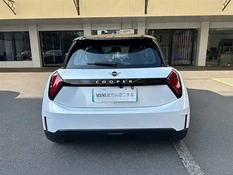 MINI Cooper EV 2025 из CN, фото 2