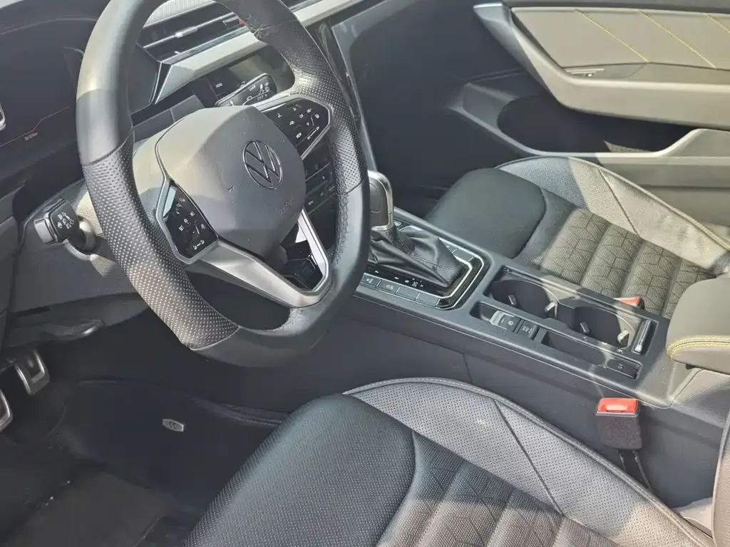 Volkswagen CC 2023 из CN, фото 6
