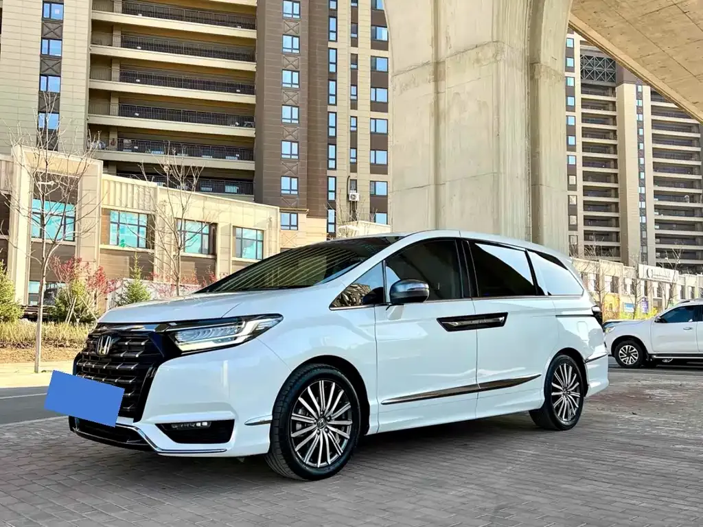 Honda Elysion 2023 из CN, фото 1
