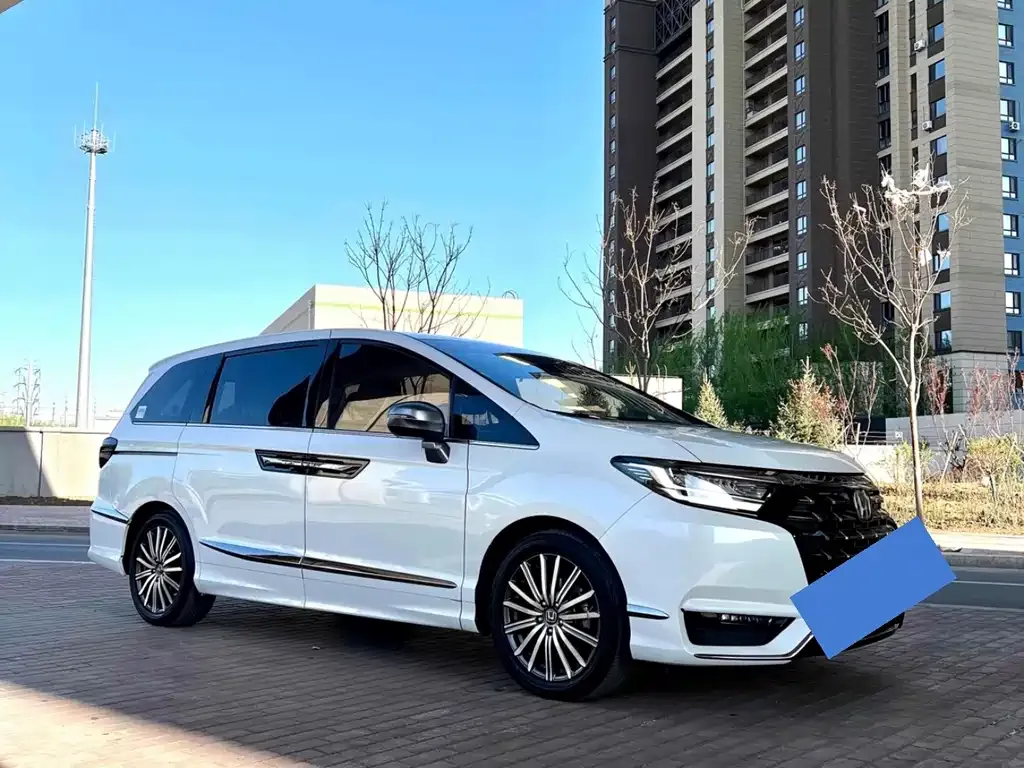 Honda Elysion 2023 из CN, фото 3