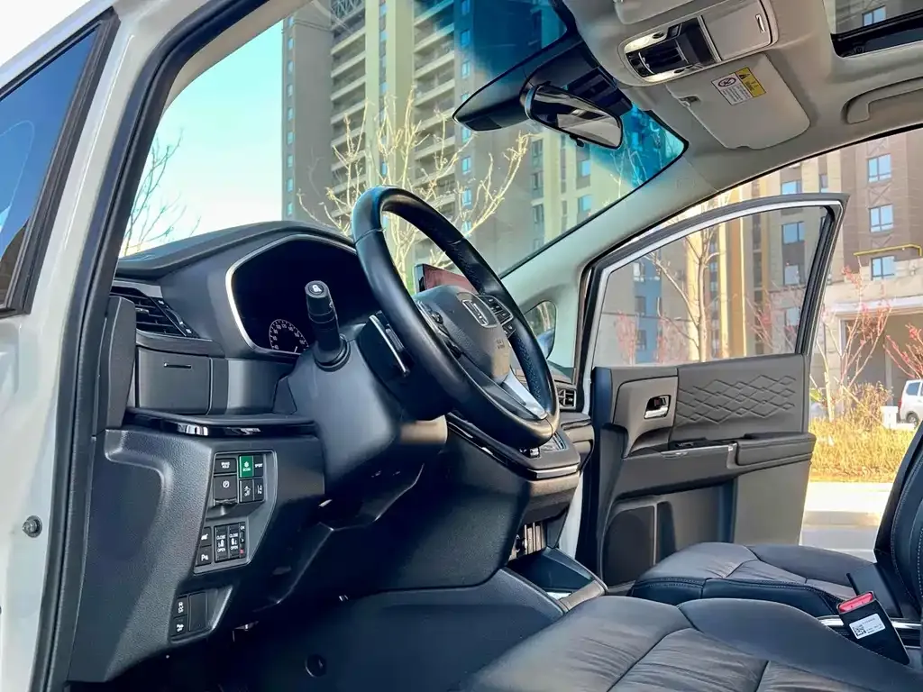 Honda Elysion 2023 из CN, фото 7