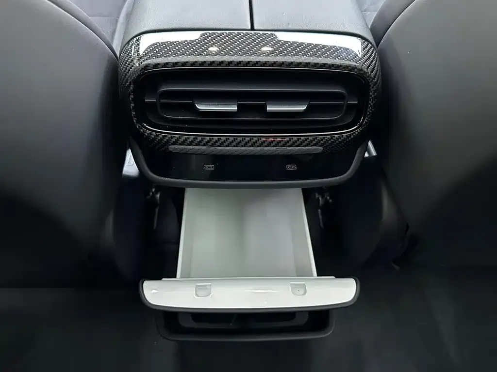 Xiaomi SU7 Ultra 2025 из CN, фото 4