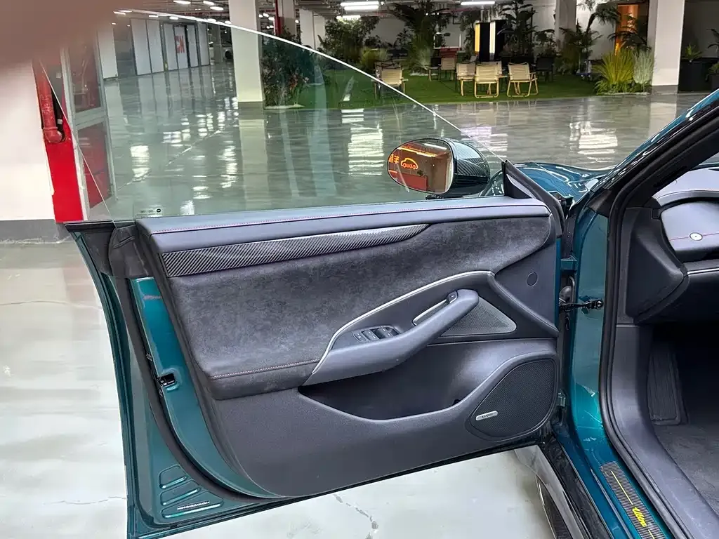 Xiaomi SU7 Ultra 2025 из CN, фото 9