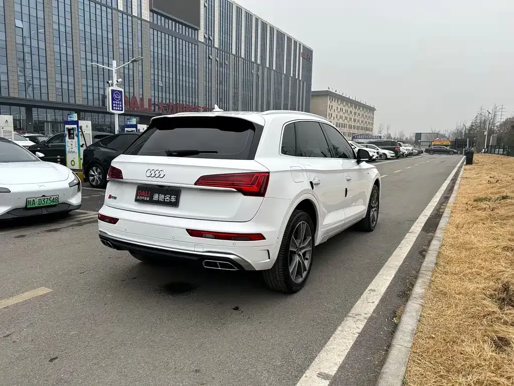Audi Q5L 2021 из CN, фото 9