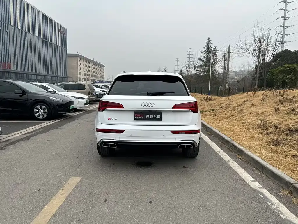 Audi Q5L 2021 из CN, фото 7
