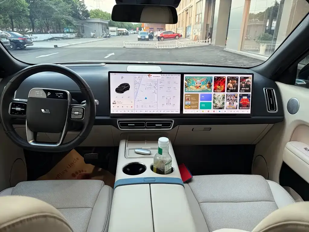 Li Auto L8 2023 из CN, фото 2