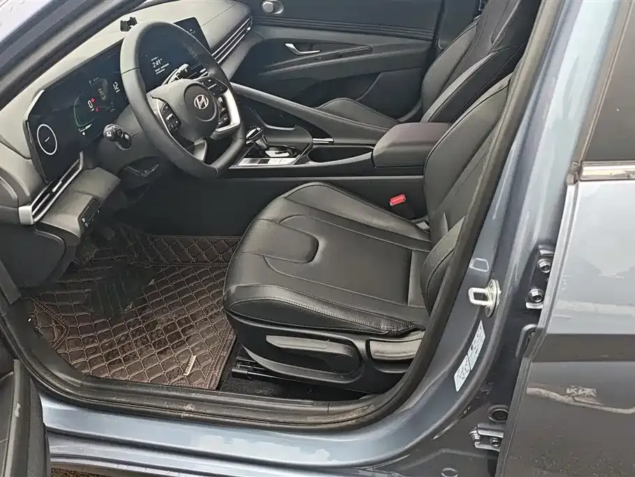 Hyundai Elantra 2024 из CN, фото 3