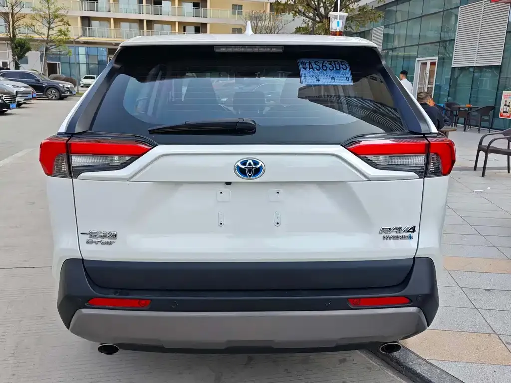 Toyota RAV4 2022 из CN, фото 2